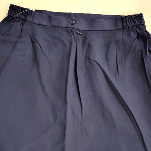 VINTAGE AUDREY JONES FULLY LINED SKIRT - Picture 3 of 5